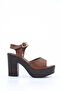 Nvl 163 Flat Strap Adjustable Buckle Detailed Platform Heeled Shoes - 2