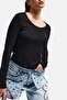 بلوزة نسائية سوداء w5 مصنوعة من القطن العضوي بنسبة 100%، مرنة ومريحة وقصّة مريحة - 5