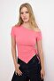 Pembe Fitted/Vücuda Oturan Asimetrik Yaka Kısa Kollu Fitilli Esnek Örme Bluz TWOSS26BZ00616