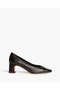 LOW HEEL PUMP IN BLACK