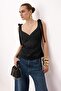 Siyah Kalp Yaka Kolsuz Dokuma Saten Party Bluz TPRSS26BZ00057 - 2