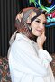 وشاح قطني بنمط تجريدي باللون البني الفاتح - 2