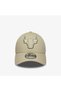 Team Outline 9Forty Chicago Bulls Unisex Beige Hat - 2