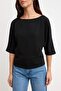 Siyah Relaxed Kayık Yaka Yarasa Kol Truvakar Crop Soft Touch Örme Bluz TWOSS26BZ00059 - 3