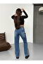 Modern Wide-Leg Jeans with Blue Jean and Leopard Detail - 2