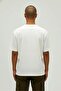تي شيرت رجالي باللون الوردي والأبيض من Bad Pink مطبوع - 3