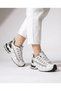 26Y369 Women's Lace-Up Walking Shoes