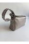 Liverpool Model Hand and Women's Shoulder Bag Gray - 3