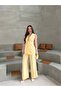 طقم سترة وبنطلون نسائي بتفاصيل أزرار - 2