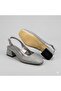 (Ayem) Blunt Toe Women's Shoes Platinum