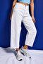 Women's Off-White Venus 7S6-101 Mid Rise Carrot Fit 100% Cotton Denim Jeans