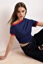 Lacivert Düz Fitted Asimetrik Yaka Düşük Kol Kısa Crop Pamuk Ribana Örme Bluz TWOSS26BZ00563