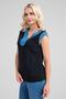 قميص نسائي من قماش إيروبين بياقة على شكل حرف V وأكمام متناسقة باللون الأسود - جينز - 3