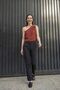 بلوزة MY FASHION ذات ياقة غير متماثلة وتصميم انسيابي - 5