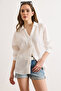 Women's White V-Neck Back Gusseted Boyfriend Shirt Gml-19001436