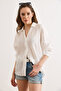 Women's White V-Neck Back Gusseted Boyfriend Shirt Gml-19001436 - 5