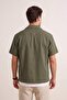 Haki Geniş Kalıp/Oversize Gabardin Apaş Yaka Erkek Dokuma Gömlek TMNSS26GO00034 - 3