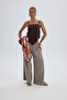 Alytih Triangle Detail Burgundy Crop - 2