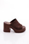 D21102 Women's Heeled Slippers