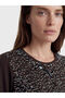 Nevavm Women's T-Shirt with Oval Collar Pattern - 3