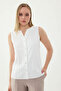 Zero Sleeve Button Front Blouse - 4