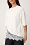 Ekru Regular/Normal Kalıp Dantel Detaylı Kısa Kollu Örme T-Shirt TWOSS26TS00303 - 3