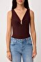 Kahverengi Düz Fitted V Yaka Kolsuz Çıtçıtlı Esnek Örme Body TWOSS26BD00015 - 3