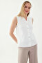 Zero Sleeve Button Front Blouse - 2