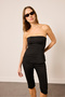 بلوزة بدون حمالات