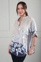 Women's Three-Button Detailed Floral Patterned Single-Pocket Italian Cotton Oversize Blouse - 3