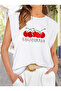 تي شيرت نسائي كبير الحجم مطبوع عليه CALIFORNIA CHERRIES بدون أكمام