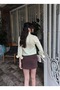 قميص نسائي مخطط مع إكسسوارات وشاح - 5