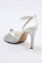 Bridal Beyaz Taş Detaylı Kadın 9,5 cm Klasik Topuklu Ayakkabı TAKSS26TO00073 - 5