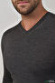 Men's Gray Wool Long Sleeve V-Neck Knitwear - 4