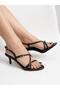 Heeled Shoes with Buckle Details - 2