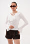 Sandy Blouse with Flounces on the Collar and Sleeves
