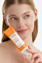 Spf 50 Anti-Blemish Sunscreen for All Skin Types with High Protection and Moisturizing Effect 80 ml - 2
