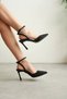 Women's Black Stone Heeled Shoes Tr08Ms22A - 5