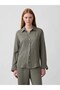 قميص V-LINEN سهل الارتداء