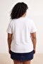 Beyaz Bisiklet Yaka Nakış Detaylı Regular Fit Büyük Beden T-shirt TBBSS26BF00032 - 3