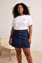 Beyaz Bisiklet Yaka Nakış Detaylı Regular Fit Büyük Beden T-shirt TBBSS26BF00032 - 2