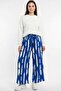 Women's Blue and White Abstract Patterned Atlas Wide Leg Pants - 2