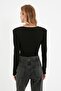 Siyah Vatkalı Drape Detaylı Fitted/Vücuda Oturan Esnek Çıtçıtlı Örme Body TWOAW22BD0156 - 12