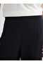 Textured Women's Capri with Elastic Waist - 3