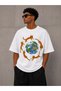 World and Cats Oversized Unisex T-Shirt – Cat Planet Graphic Printed T-Shirt