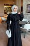 فستان أسود بياقة مكشكشة وخصر مطاطي - 3
