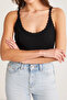 Women's Black Regular Fit Lace Detailed Thin Strap Hollow Neck Undershirt - 2