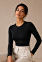 Women's Crew Neck Long Sleeve Cotton Basic Undershirt - 95% Cotton & Flexible for Daily Use - 3
