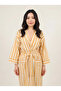 أنتاكيا دوكوما كيمونو وبرونوز / بلون الخردل
