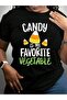 تي شيرت بطباعة جرافيكية سوداء بتصميم "Candy Is My Favorite Vegetable Corn Joke Halloween" - 2